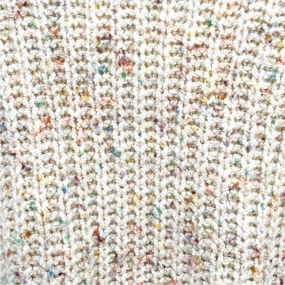 Moon & Madison Beige Speckled Confetti Cowl Neck Cropped Sweater Women's Small - Picture 6 of 11